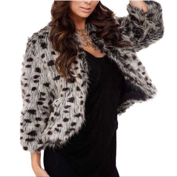 SAFARI BY IMPOSTER Faux Snow Leopard Bolero/Cropped Jacket - Picture 2 of 10
